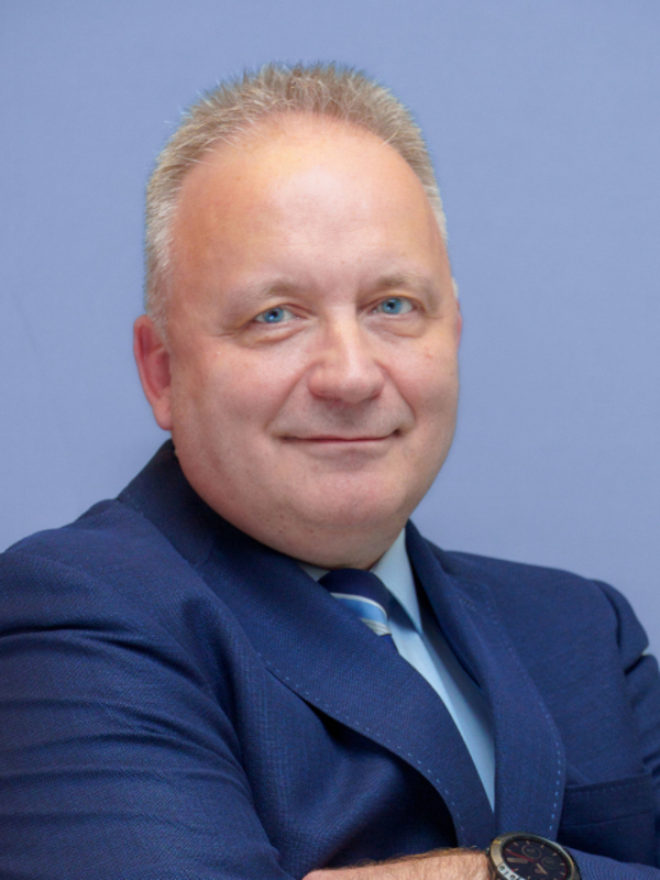 Dr. Nehéz László_640