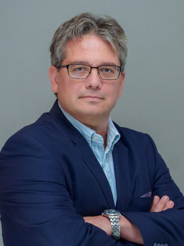 Dr. Székely László_640